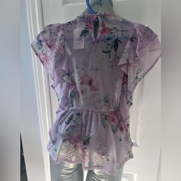 Floral Print Ruffle Top - Picture 3 of 5